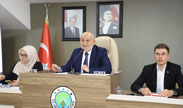 Hendek Belediyesi mecliste 10 gündem maddesi görüşerek karara bağladı.