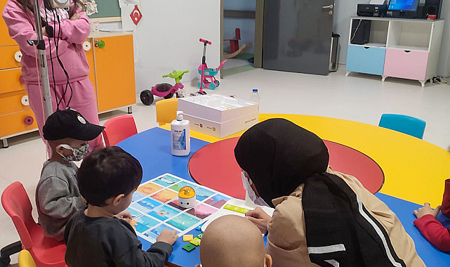 Kanser tedavisi gören çocuklarla buluştular